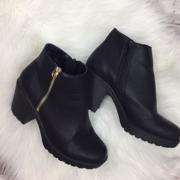 krush ankle boots